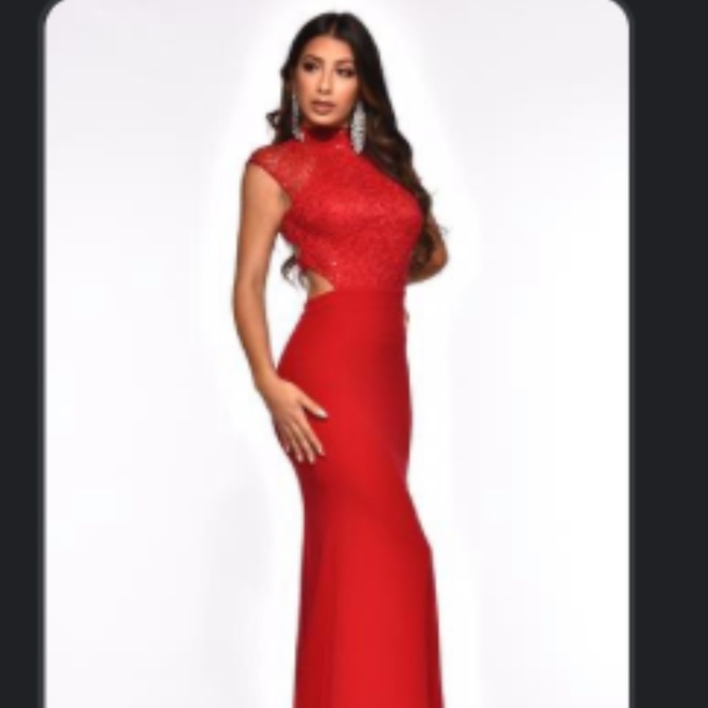 The boutique Striking Gown
